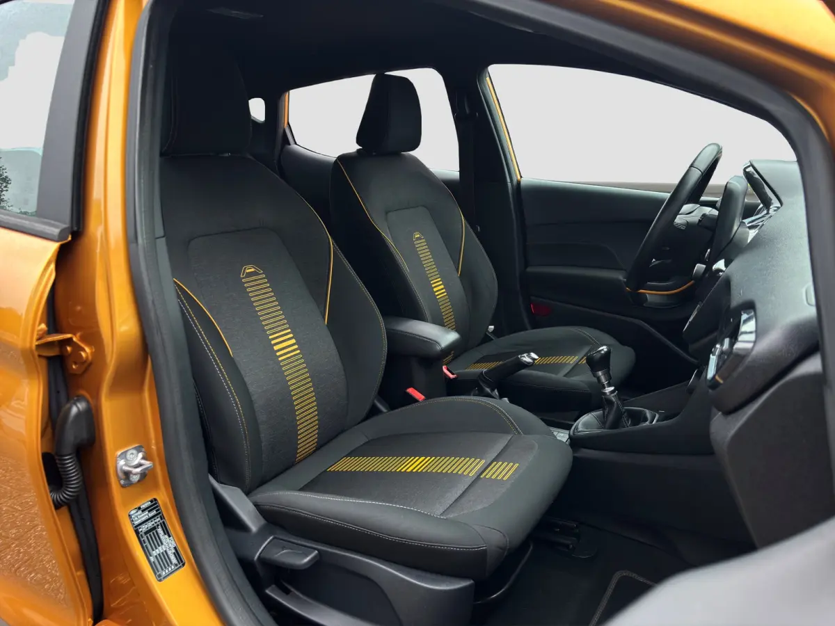 1.0 Active First Edition | Trekhaak | Adap. Cruise | B&O Audio | Apple Carplay | Navigatie