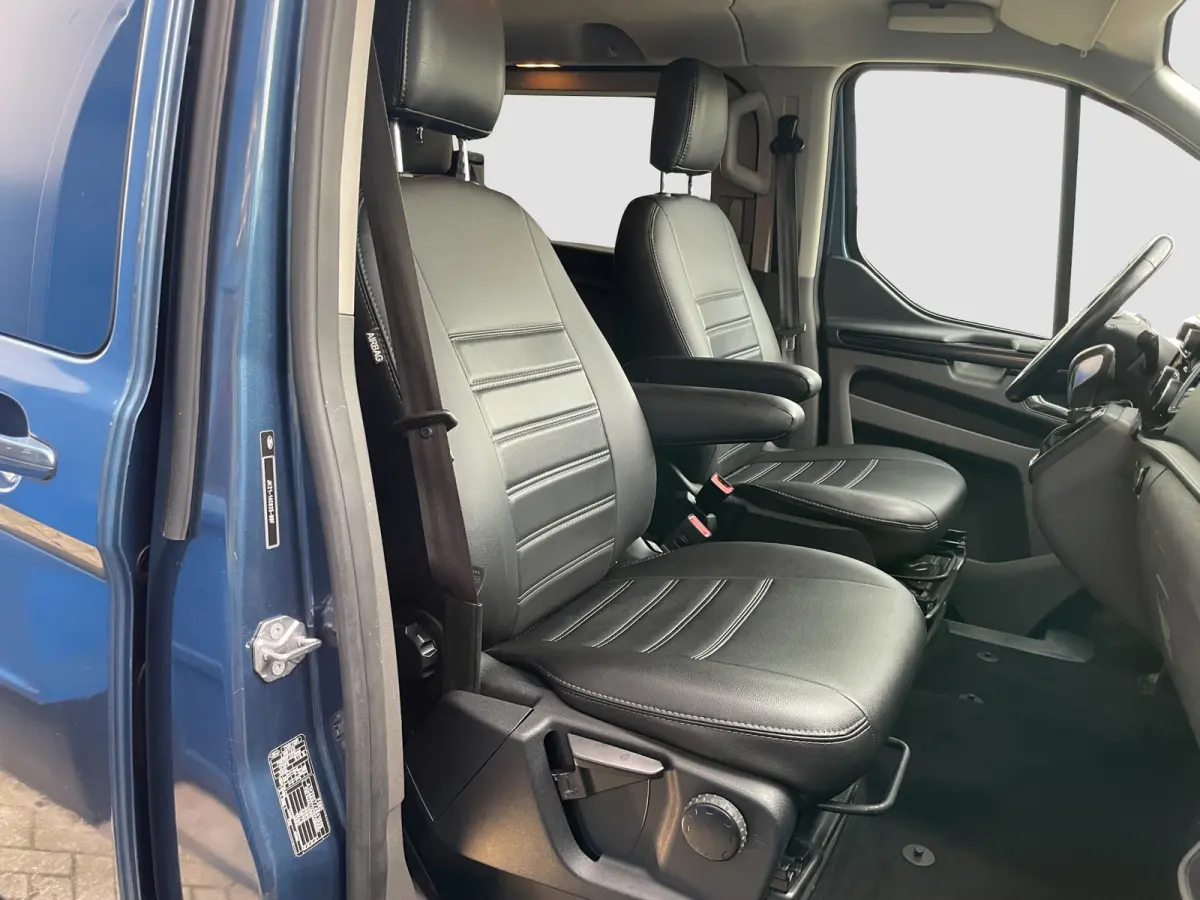300 2.0 170pk TDCI L2H1 Limited DC | Trekhaak | 2x Schuifdeur | Camera | Leder | Stoelverwarming