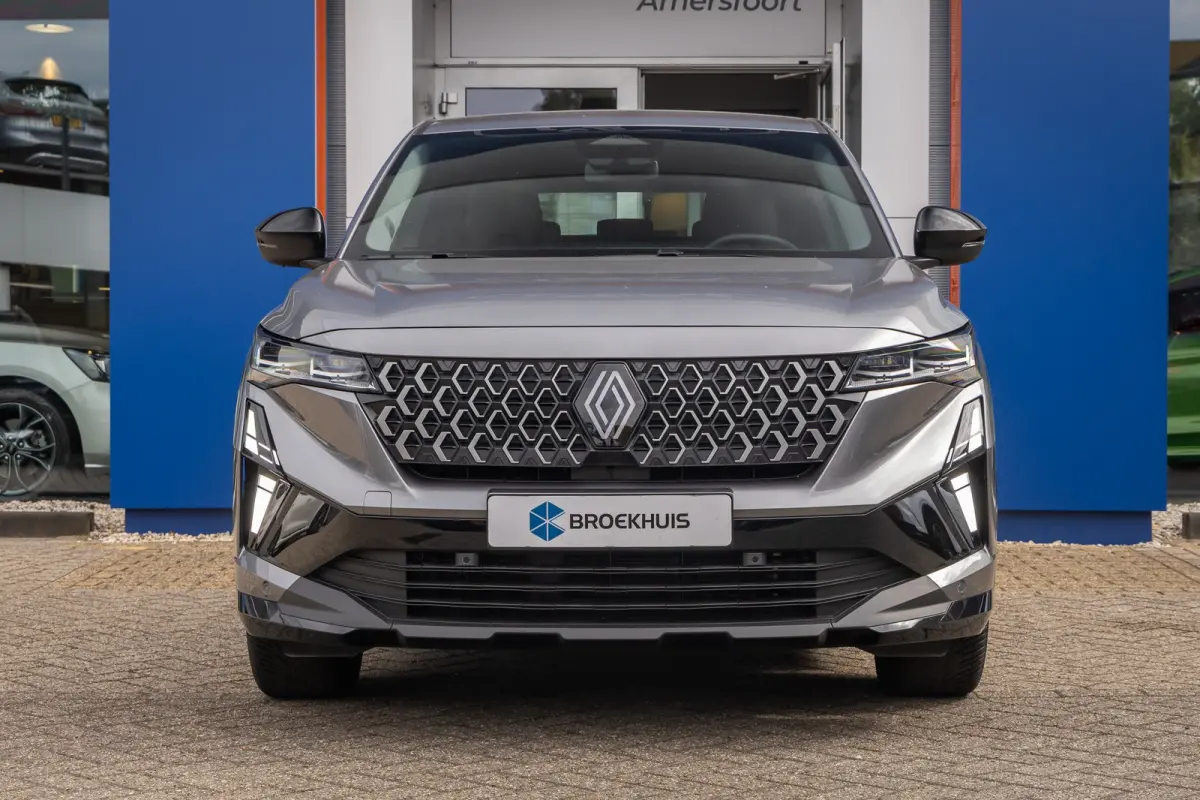 1.2 E-Tech full hybrid 200 evolution | Apple Carplay/Android Auto | LED | 18'' L.M. | ACC | Camera | Navi | Achteruitrijcamera | Apple Carplay/Android Auto|telefoonintegratie premium | Conne
