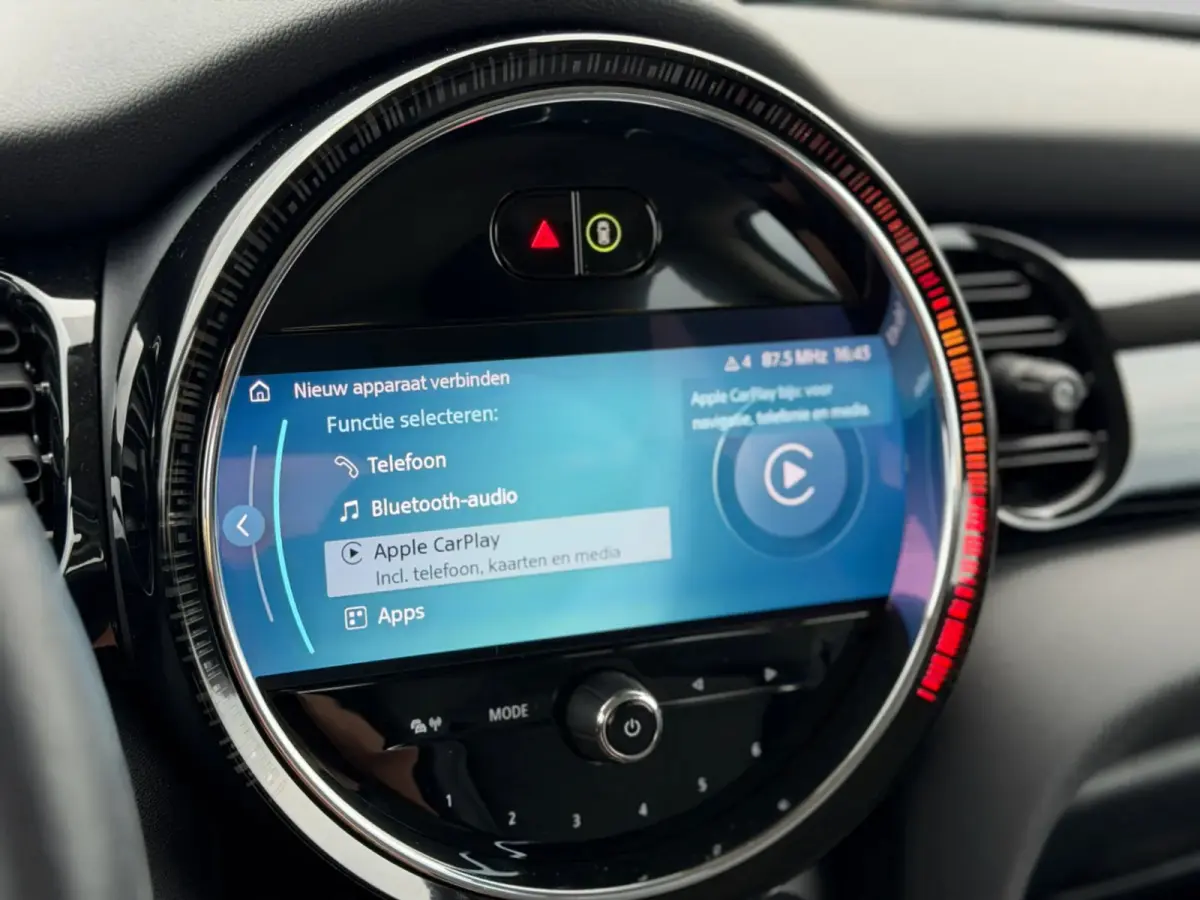 Camden Edition 33 kWh SoH 96% (NL-auto, 1e Eig, Dealer OndH, Carplay, StoelV, PDC, Navi, ClimateCon, CruiseCon, Etc)
