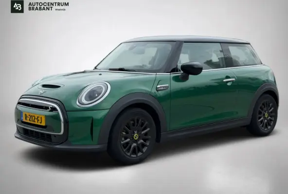 Camden Edition 33 kWh SoH 96% (NL-auto, 1e Eig, Dealer OndH, Carplay, StoelV, PDC, Navi, ClimateCon, CruiseCon, Etc)