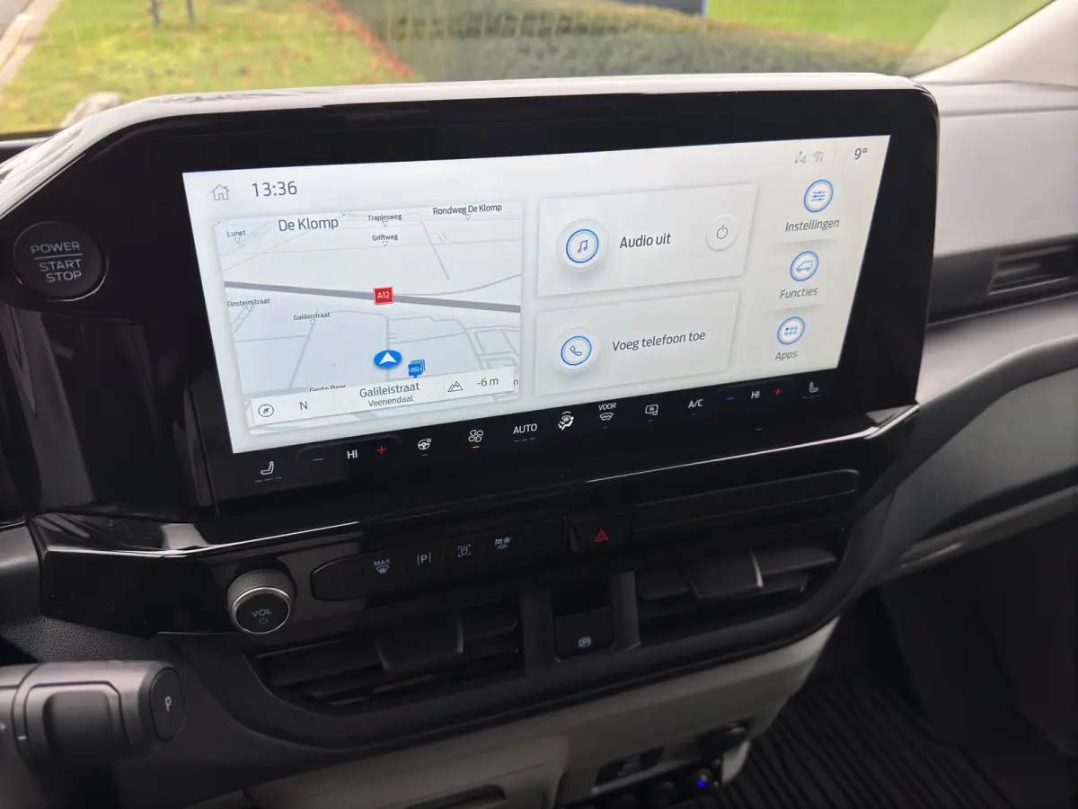 300 2.0 TDCI L1H1 170pk Sport Vol! | Trekhaak | 19 Inch LMV | Camera | | Achteruitrijcamera | Apple Carplay/Android Auto|telefoonintegratie premium | Audio installatie