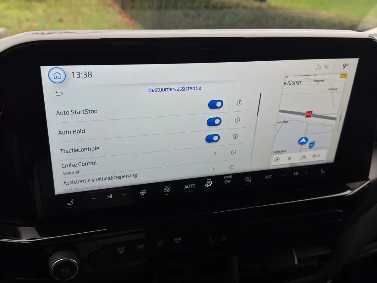 300 2.0 TDCI L1H1 170pk Sport Vol! | Trekhaak | 19 Inch LMV | Camera | | Achteruitrijcamera | Apple Carplay/Android Auto|telefoonintegratie premium | Audio installatie
