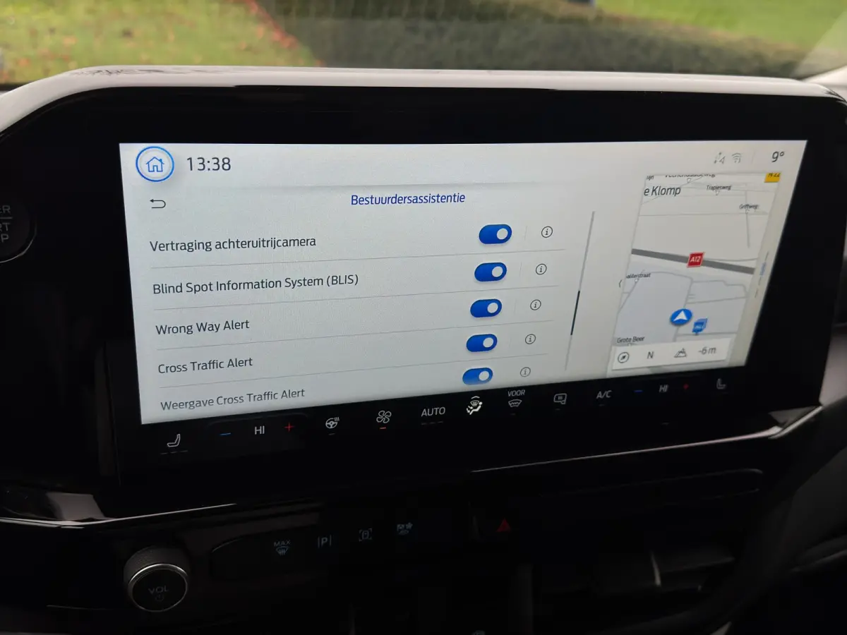 300 2.0 TDCI L1H1 170pk Sport Vol! | Trekhaak | 19 Inch LMV | Camera | | Achteruitrijcamera | Apple Carplay/Android Auto|telefoonintegratie premium | Audio installatie