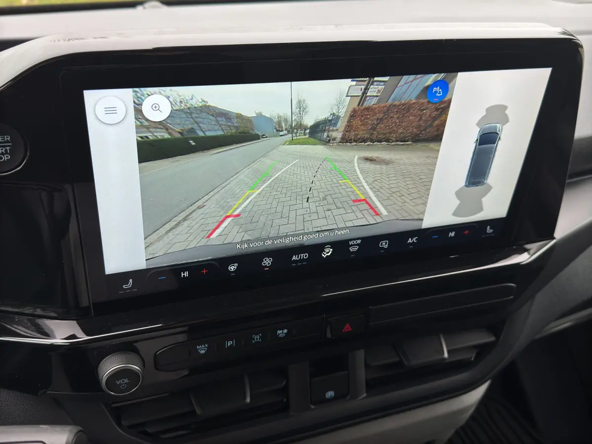 300 2.0 TDCI L1H1 170pk Sport Vol! | Trekhaak | 19 Inch LMV | Camera | | Achteruitrijcamera | Apple Carplay/Android Auto|telefoonintegratie premium | Audio installatie