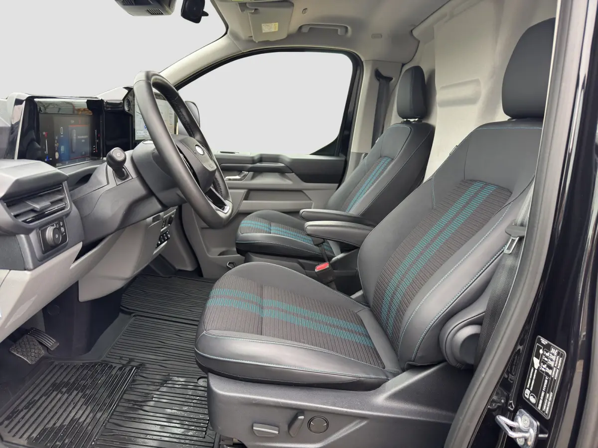 300 2.0 TDCI L1H1 170pk Sport Vol! | Trekhaak | 19 Inch LMV | Camera | | Achteruitrijcamera | Apple Carplay/Android Auto|telefoonintegratie premium | Audio installatie