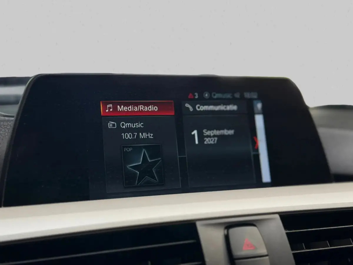 318i Edition Sport High Executive(Goed OndH, Panoramadak, Trekhaak, StoelV, Navi, Climate Con, Cruise Con,Etc)