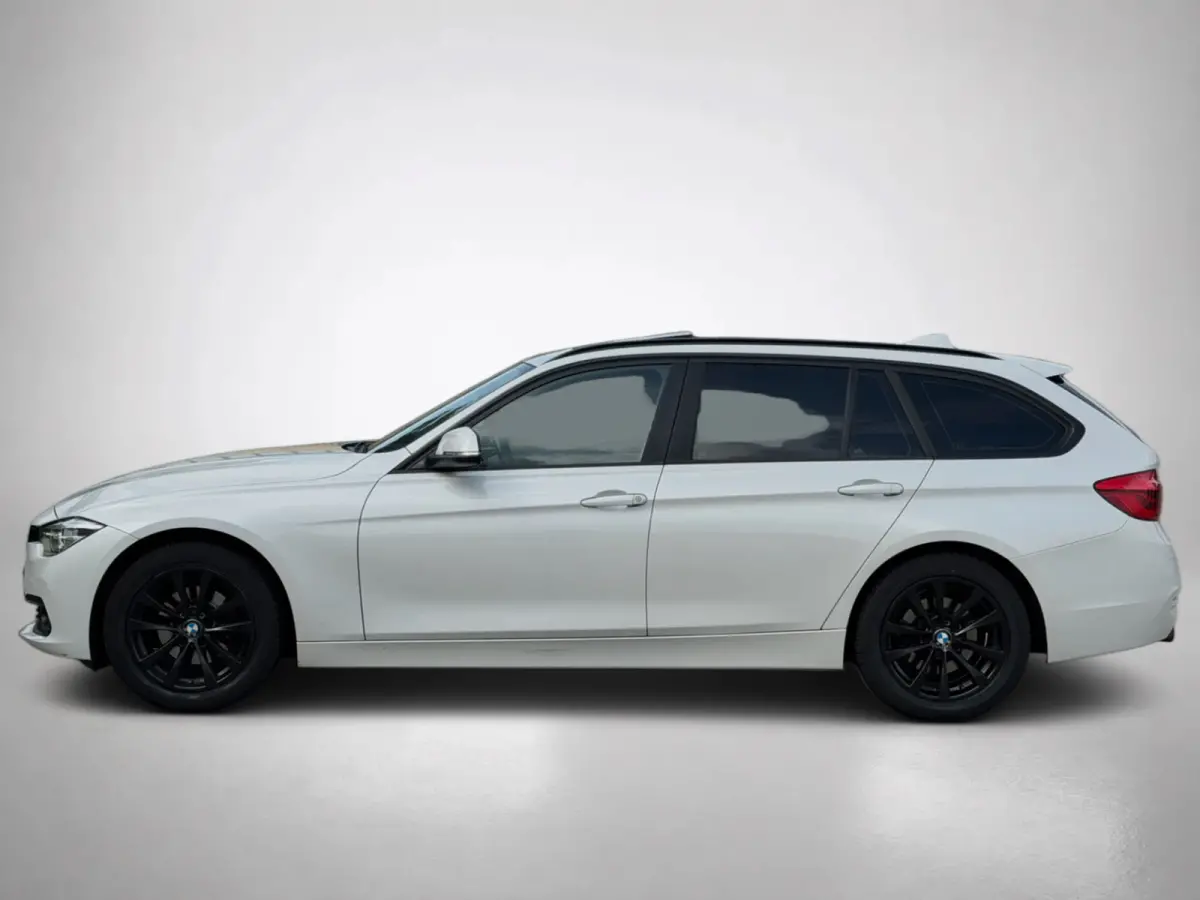 318i Edition Sport High Executive(Goed OndH, Panoramadak, Trekhaak, StoelV, Navi, Climate Con, Cruise Con,Etc)