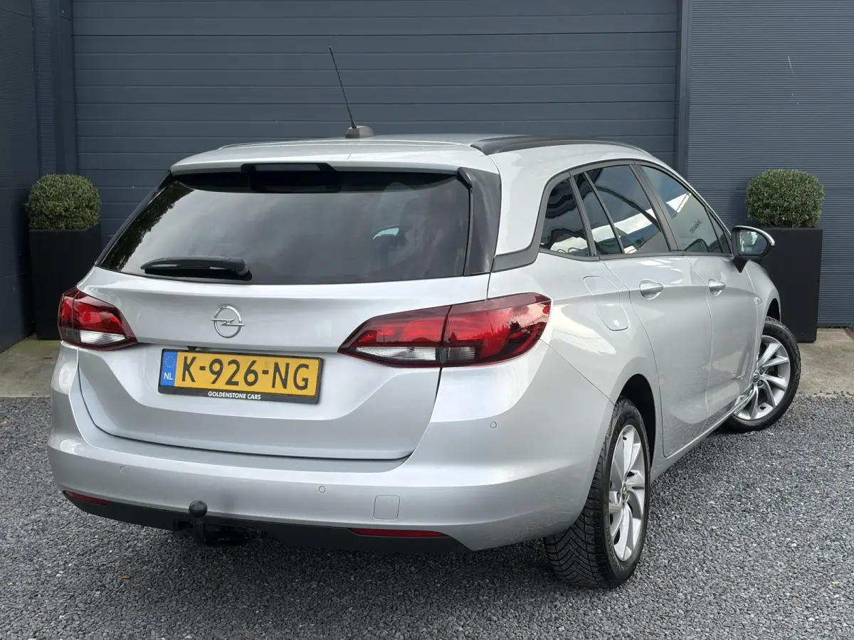 1.2 Business Executive ✓1e Eigenaar✓146pk✓Camera✓Trekhaak✓Carplay✓Airco✓Cruise✓Pdc V+A✓Lm velgen✓Comfortstoelen✓6 Bak✓N.A.P✓Apk tot 11-2028