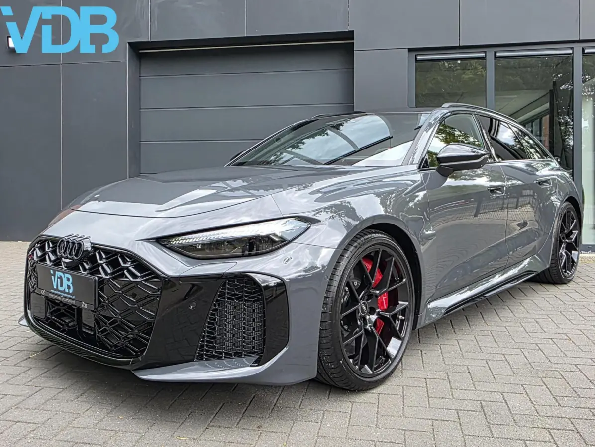 Avant RS 5 quattro