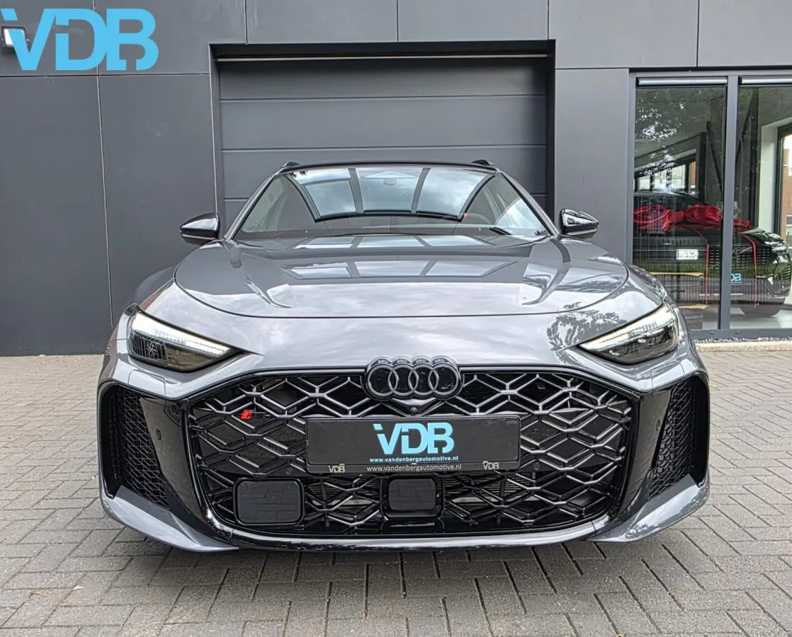 Avant RS 5 quattro