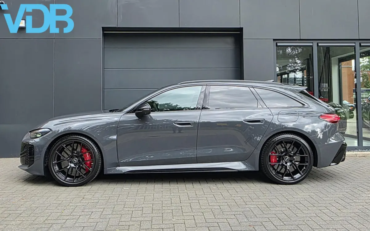 Avant RS 5 quattro