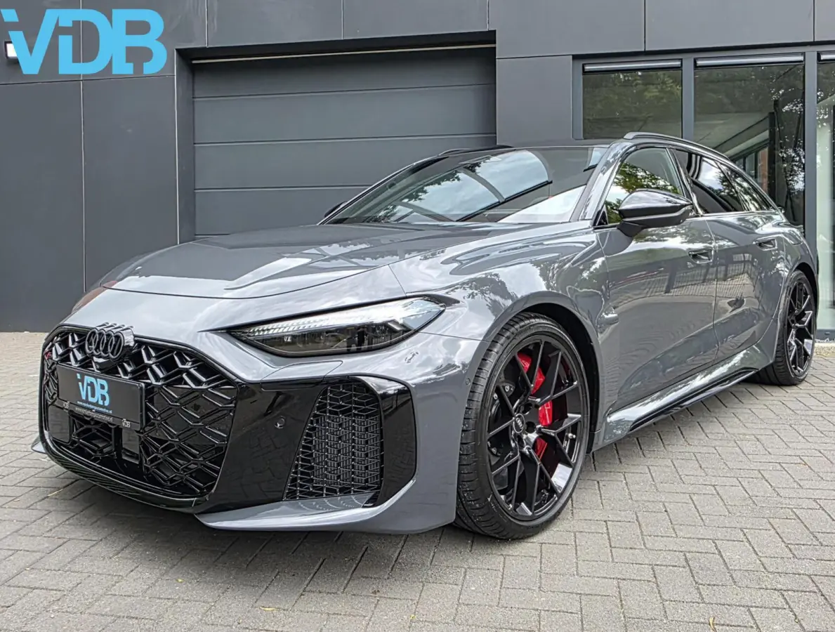 Avant RS 5 quattro