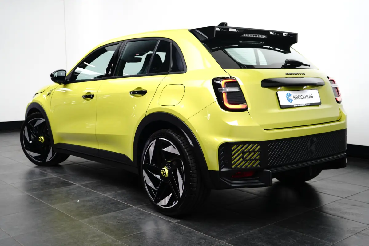 Turismo 54 kWh 240 pk Fiat | 11 kW lader | Airco (automatisch) | Apple Carplay/Android Auto|telefoonintegratie premium