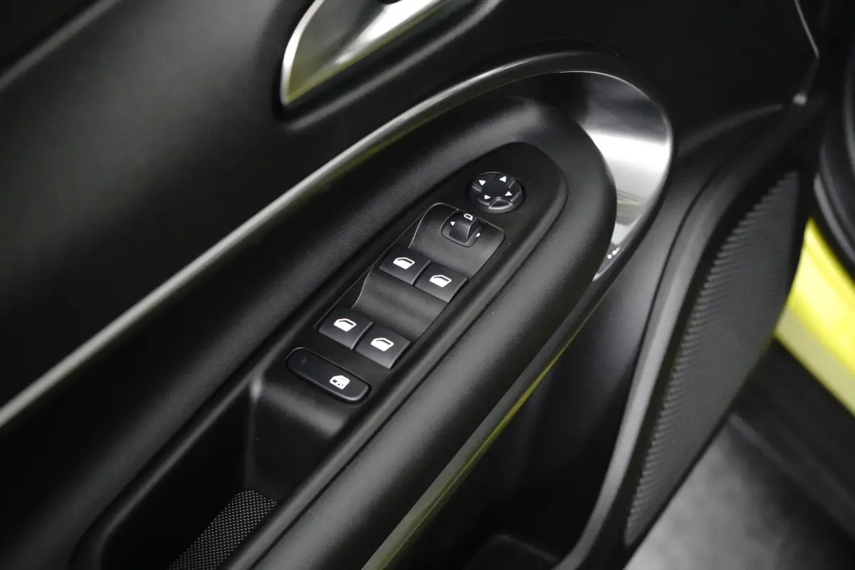 Turismo 54 kWh 240 pk Fiat | 11 kW lader | Airco (automatisch) | Apple Carplay/Android Auto|telefoonintegratie premium