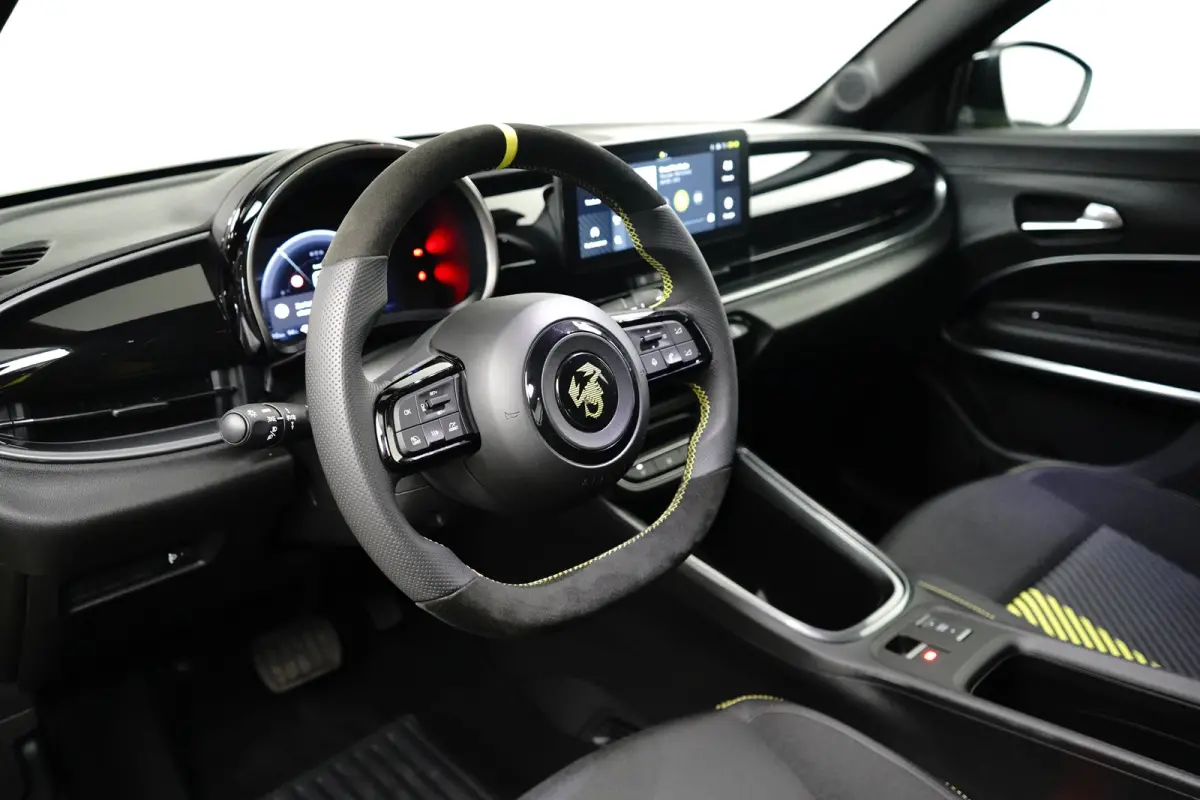 Turismo 54 kWh 240 pk Fiat | 11 kW lader | Airco (automatisch) | Apple Carplay/Android Auto|telefoonintegratie premium