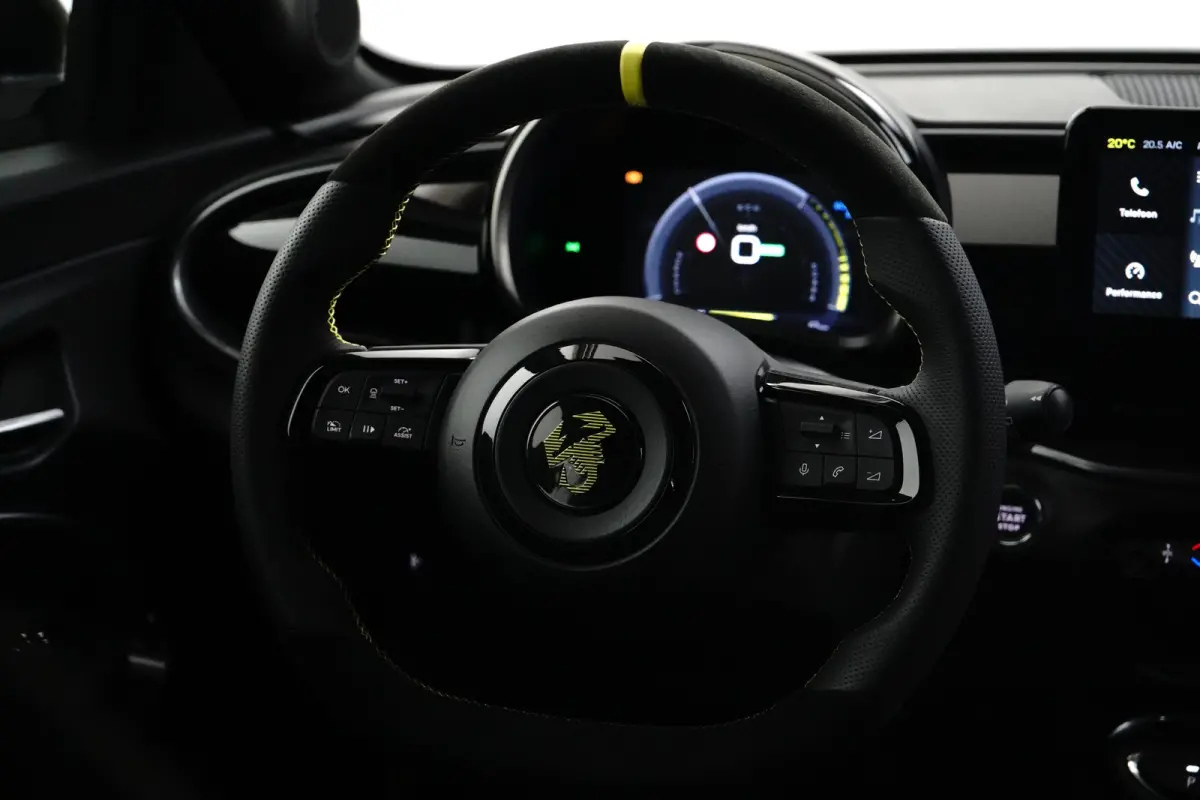 Turismo 54 kWh 240 pk Fiat | 11 kW lader | Airco (automatisch) | Apple Carplay/Android Auto|telefoonintegratie premium