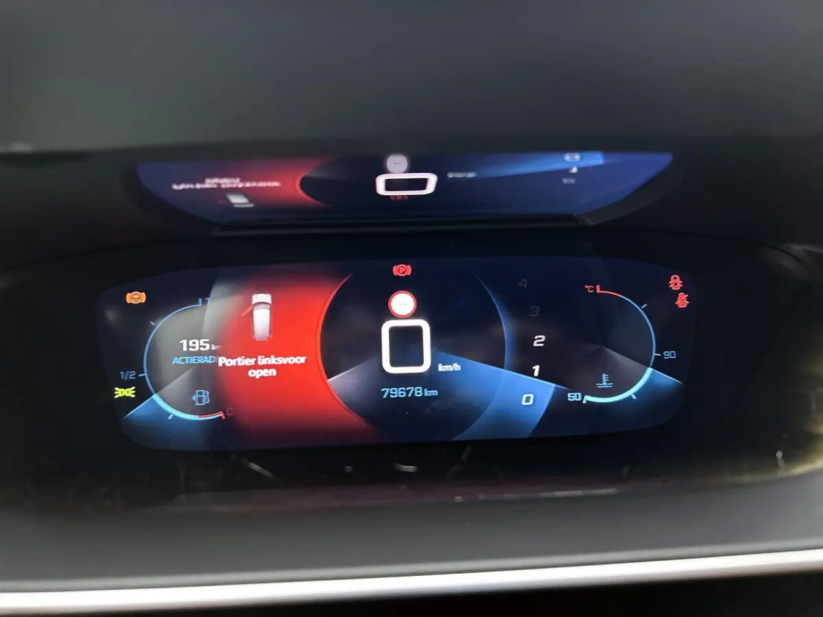 1.2 130pk GT-Line | Apple Carplay/Android Auto | Climate Control | Cruise Control | Camera | 17"LMV | LED |
