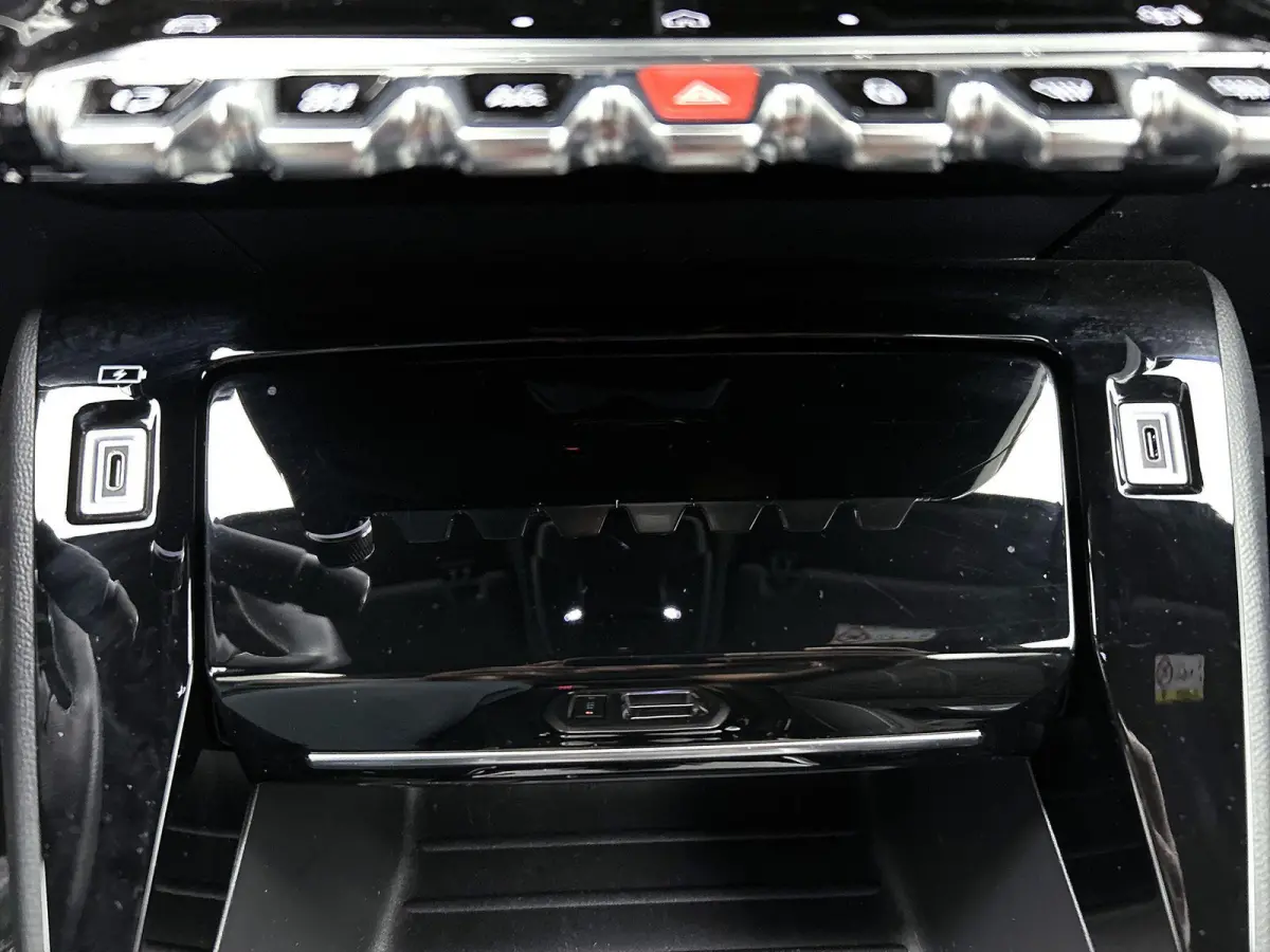 EV 156pk GT 51 kWh Automaat | Elektrisch Verstelbare Bestuurders Stoel | Accu 97% | Navigatie| Stoelverwarming | Climate Control | Apple Carplay/Android Auto |
