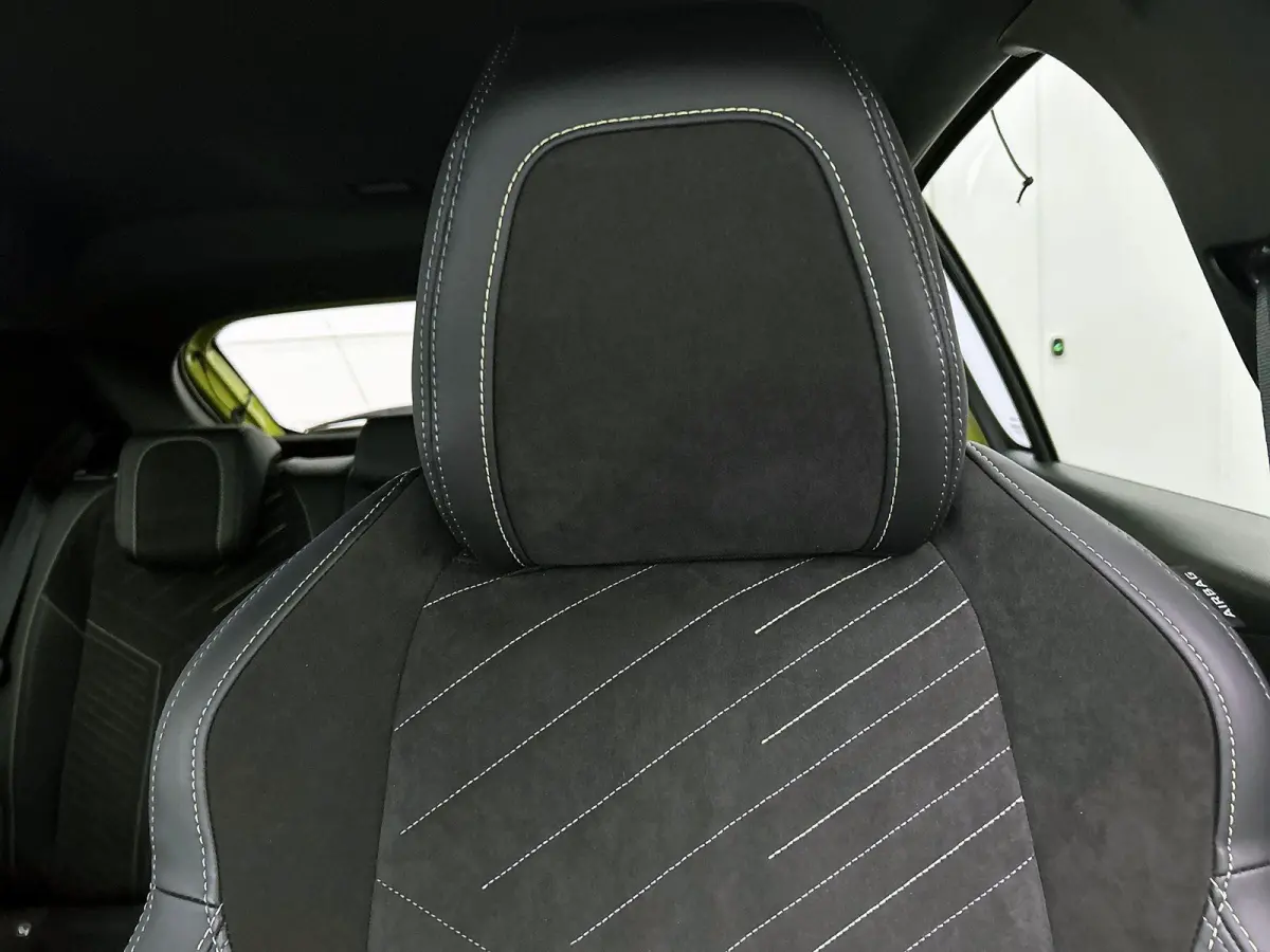 EV 156pk GT 51 kWh Automaat | Elektrisch Verstelbare Bestuurders Stoel | Accu 97% | Navigatie| Stoelverwarming | Climate Control | Apple Carplay/Android Auto |