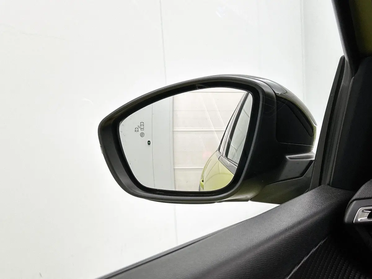 EV 156pk GT 51 kWh Automaat | Elektrisch Verstelbare Bestuurders Stoel | Accu 97% | Navigatie| Stoelverwarming | Climate Control | Apple Carplay/Android Auto |