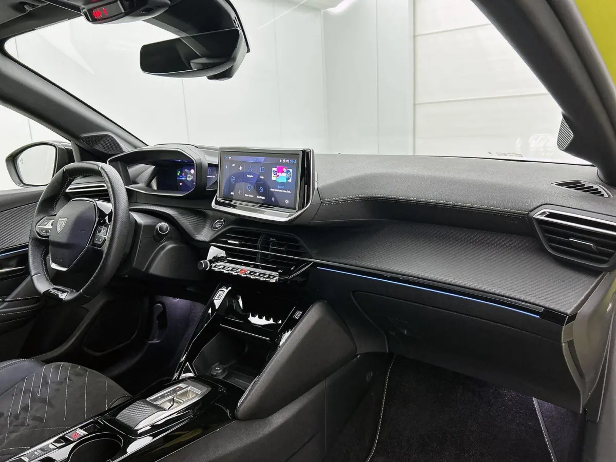 EV 156pk GT 51 kWh Automaat | Elektrisch Verstelbare Bestuurders Stoel | Accu 97% | Navigatie| Stoelverwarming | Climate Control | Apple Carplay/Android Auto |