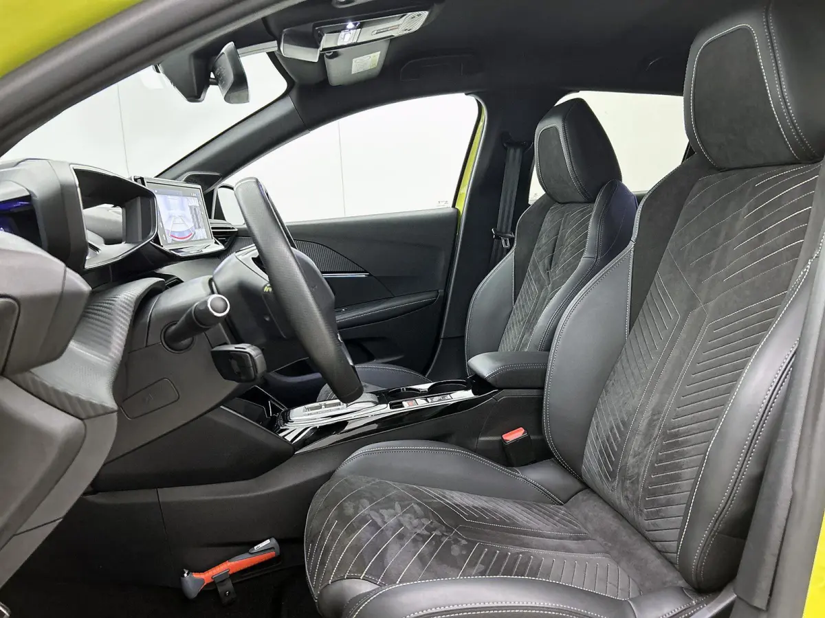 EV 156pk GT 51 kWh Automaat | Elektrisch Verstelbare Bestuurders Stoel | Accu 97% | Navigatie| Stoelverwarming | Climate Control | Apple Carplay/Android Auto |