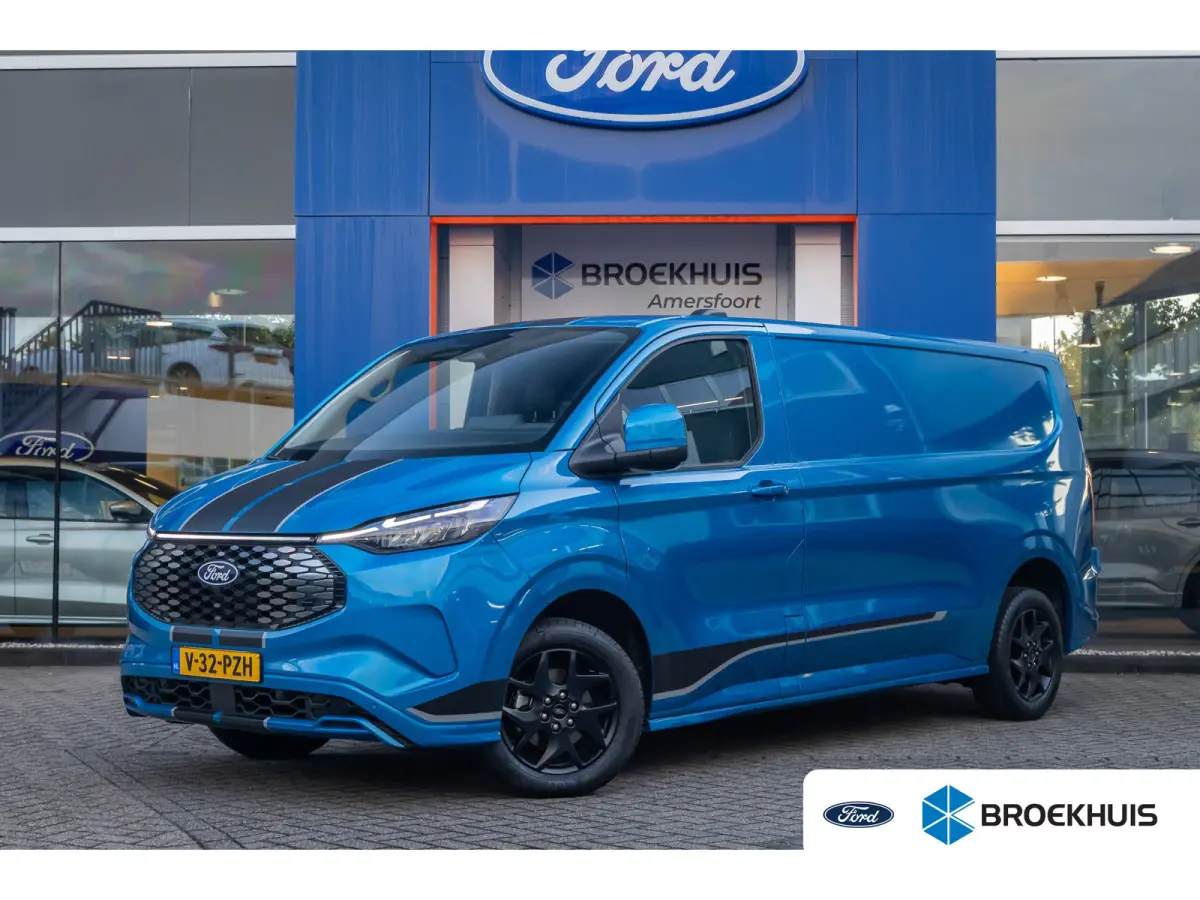 Transit E-Custom Sport 340 L2 | Camera | 17'L.M. Velgen | Voorruit/Stoel verwarming | Camera | Cruise Control | Wandbekleding | Vloerplaat