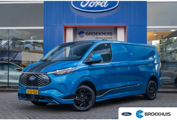 Transit E-Custom Sport 340 L2 | Camera | 17'L.M. Velgen | Voorruit/Stoel verwarming | Camera | Cruise Control | Wandbekleding | Vloerplaat