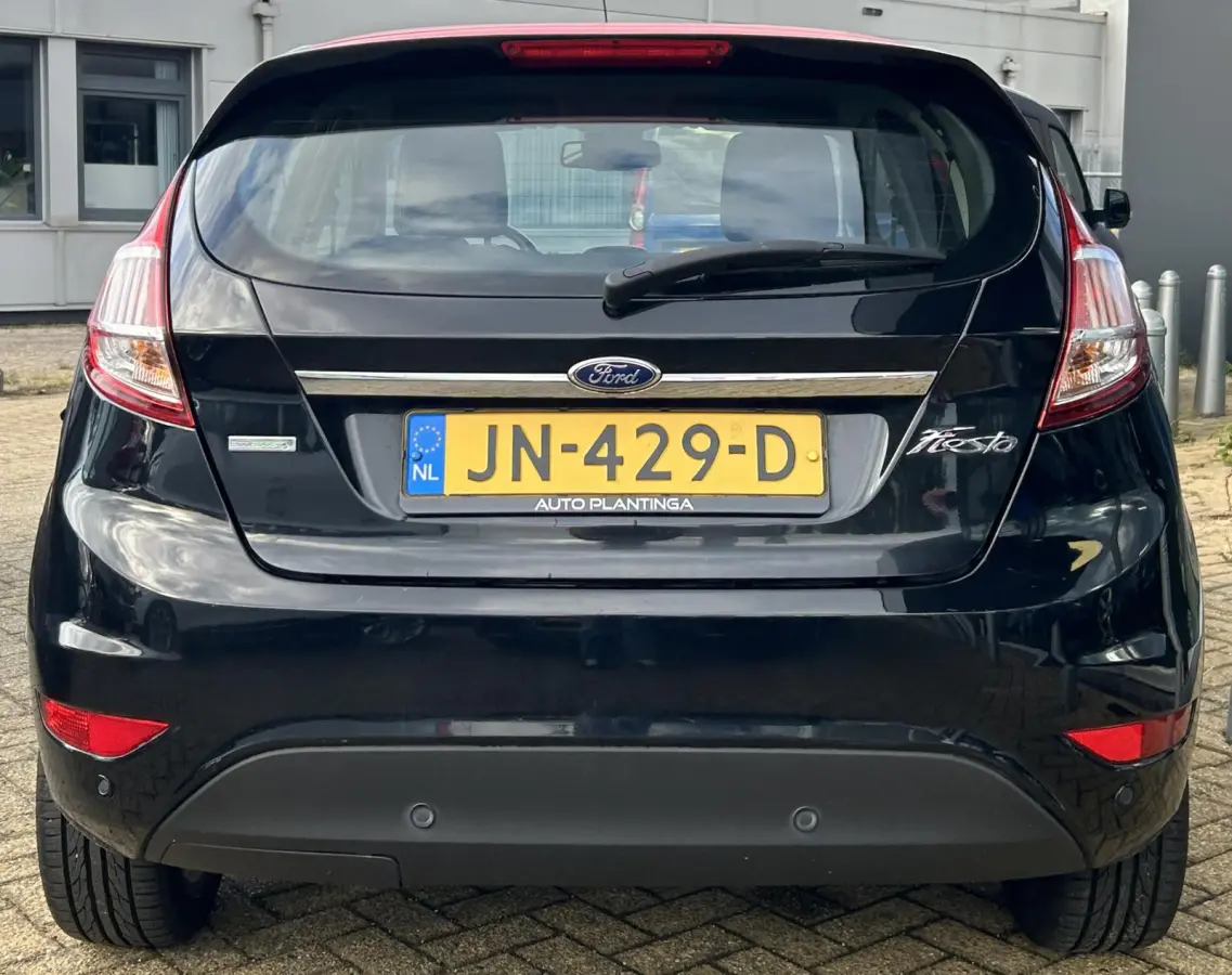 1.0 EcoBoost Titanium 101PK | AUTOMAAT | DEALERONDERHOUDEN | NL AUTO | NAP | Navigatie | Cruise Control | Climate Control | Parkeersensoren | Voorruitverwarming | Lichtmetalen Velgen | 2 Sle