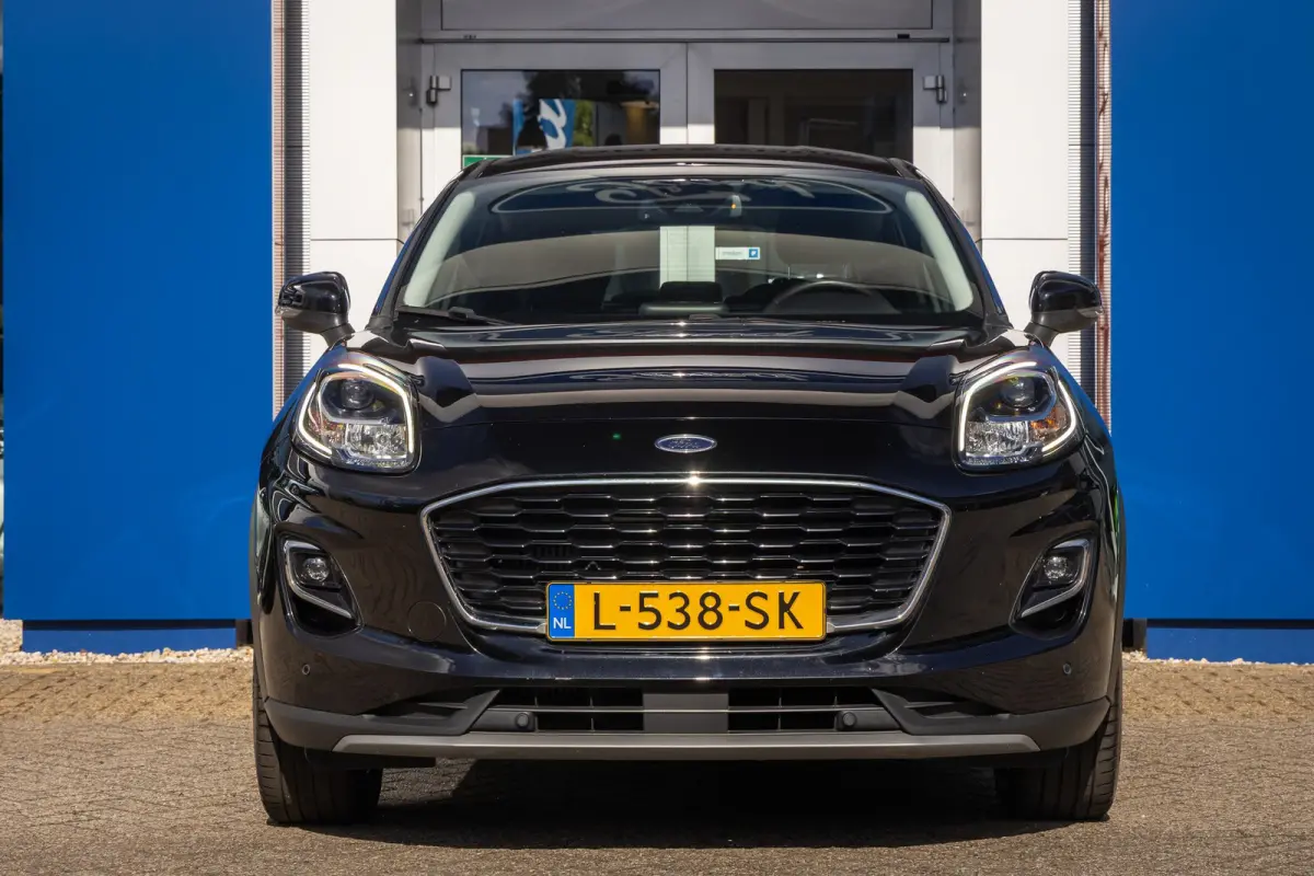 1.0 EcoBoost Titanium | Stoel/Stuur/Voorruitverwarming | Apple Carplay/Android Auto | Camera | Navi | 17''L.M. Velgen | Achteruitrijcamera | Apple Carplay/Android Auto|telefoonintegratie pre
