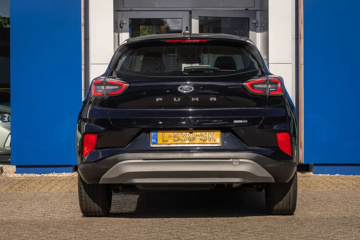 1.0 EcoBoost Titanium | Stoel/Stuur/Voorruitverwarming | Apple Carplay/Android Auto | Camera | Navi | 17''L.M. Velgen | Achteruitrijcamera | Apple Carplay/Android Auto|telefoonintegratie pre