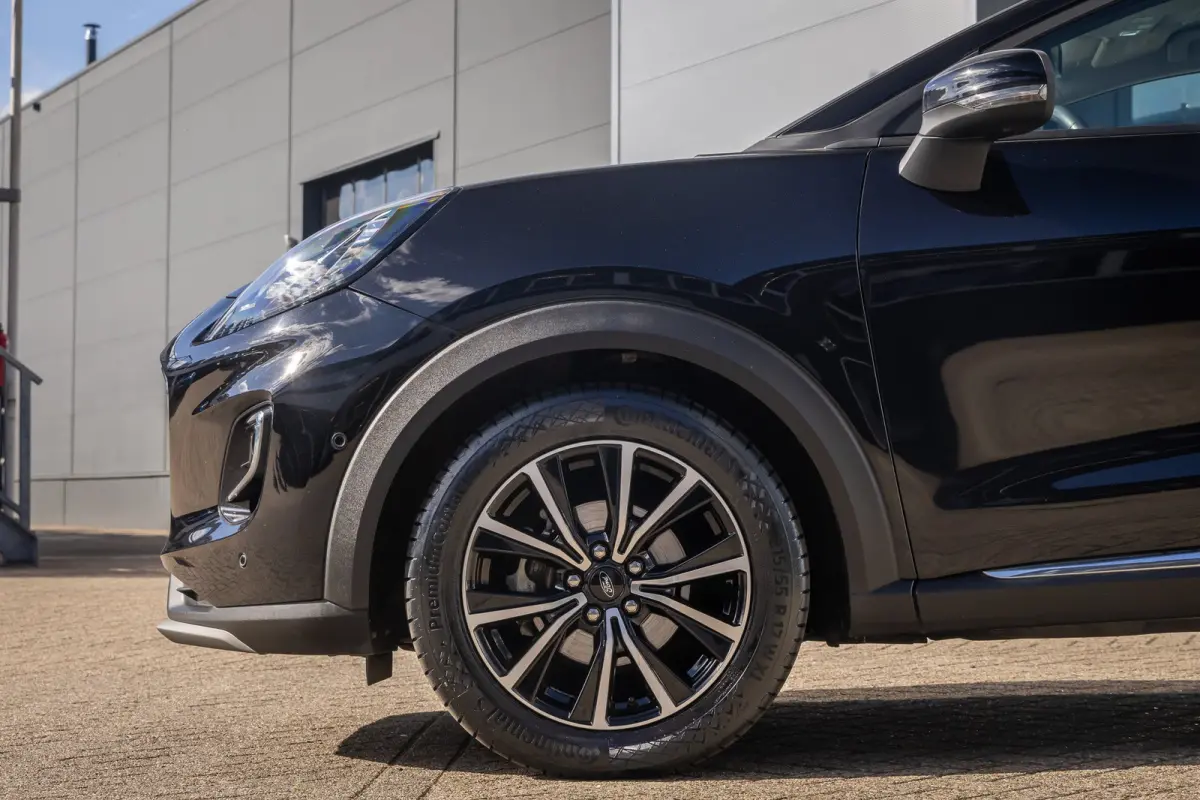 1.0 EcoBoost Titanium | Stoel/Stuur/Voorruitverwarming | Apple Carplay/Android Auto | Camera | Navi | 17''L.M. Velgen | Achteruitrijcamera | Apple Carplay/Android Auto|telefoonintegratie pre