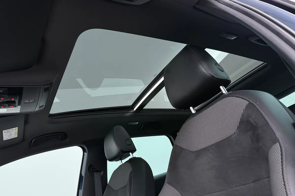 1.4 EcoTSI Xcellence (PANORAMADAK, CAMERA, STOELVERWARMING, TREKHAAK)