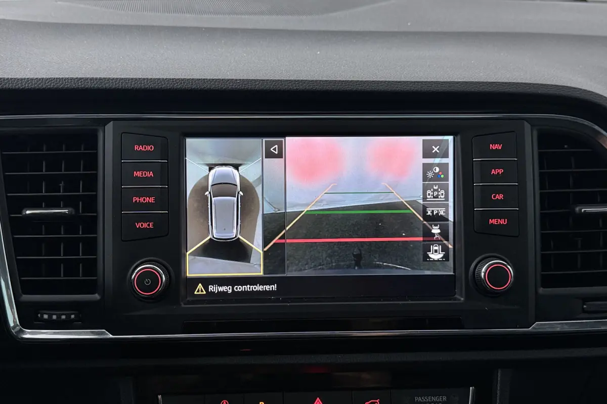 1.4 EcoTSI Xcellence (PANORAMADAK, CAMERA, STOELVERWARMING, TREKHAAK)