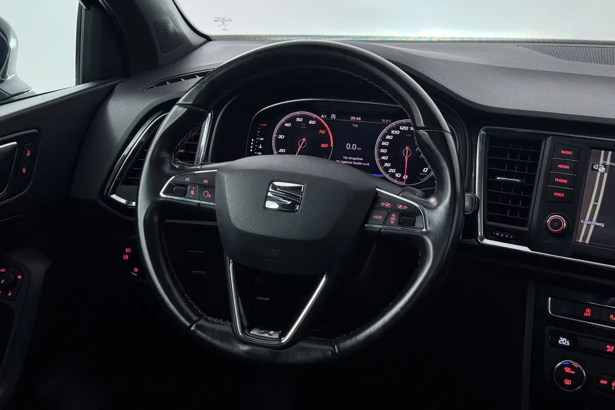 1.4 EcoTSI Xcellence (PANORAMADAK, CAMERA, STOELVERWARMING, TREKHAAK)