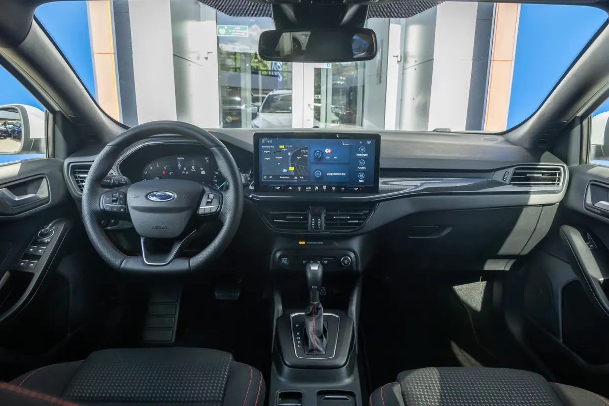 1.0 EcoBoost Hybrid ST Line | Cruise control | Parkeersensoren Voor/Achter | Apple Carplay/Android Auto | Elektrische ramen Voor/Achter | Apple Carplay/Android Auto|telefoonintegratie premiu