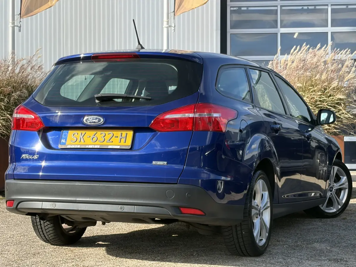 1.0 Lease Edition 100pk | Apple Carplay/Android Auto | Cruise control | Isofix bevestiging voor kinderzitjes | LED dagrijverlichting | Navigatiesysteem full map | Parkeersensor achter | Zeer