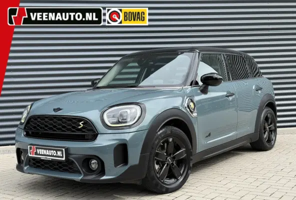 2.0 Cooper SE ALL4 Camera/Apple