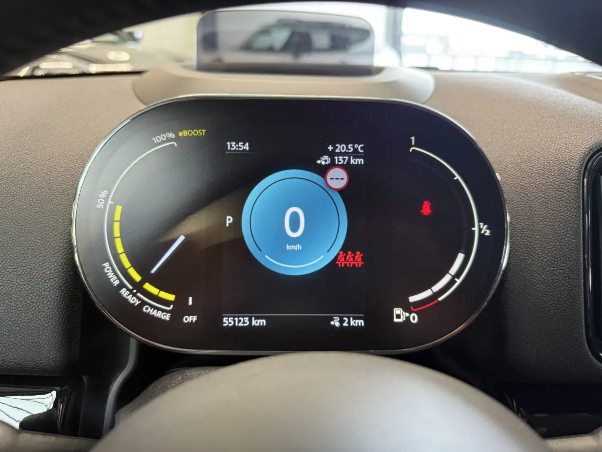 2.0 Cooper SE ALL4 Camera/Apple