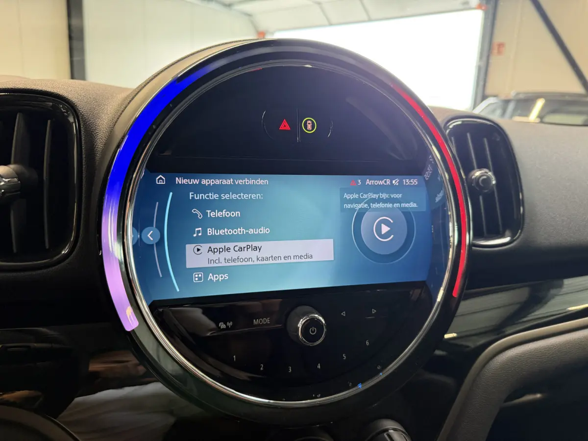 2.0 Cooper SE ALL4 Camera/Apple