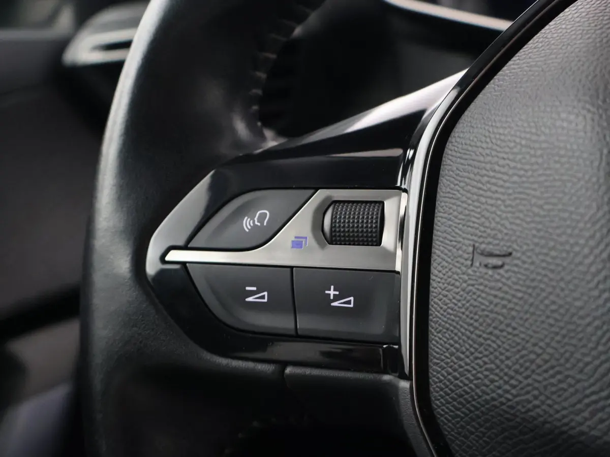 EV ALLURE 50 kWh + CAMERA | LED | CARPLAY | STOELVERW.