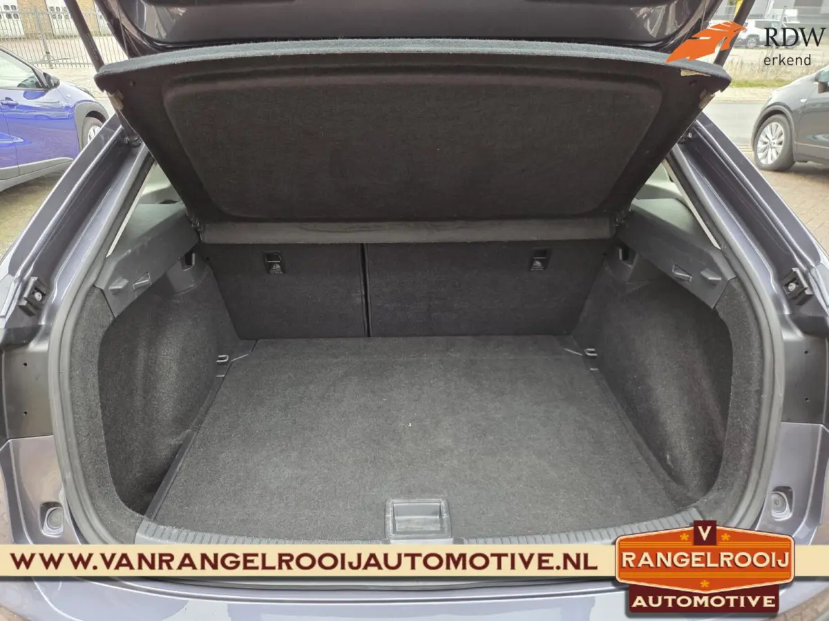 1.0 TSI Life, camera, ACC, airco, LED kopl., carplay