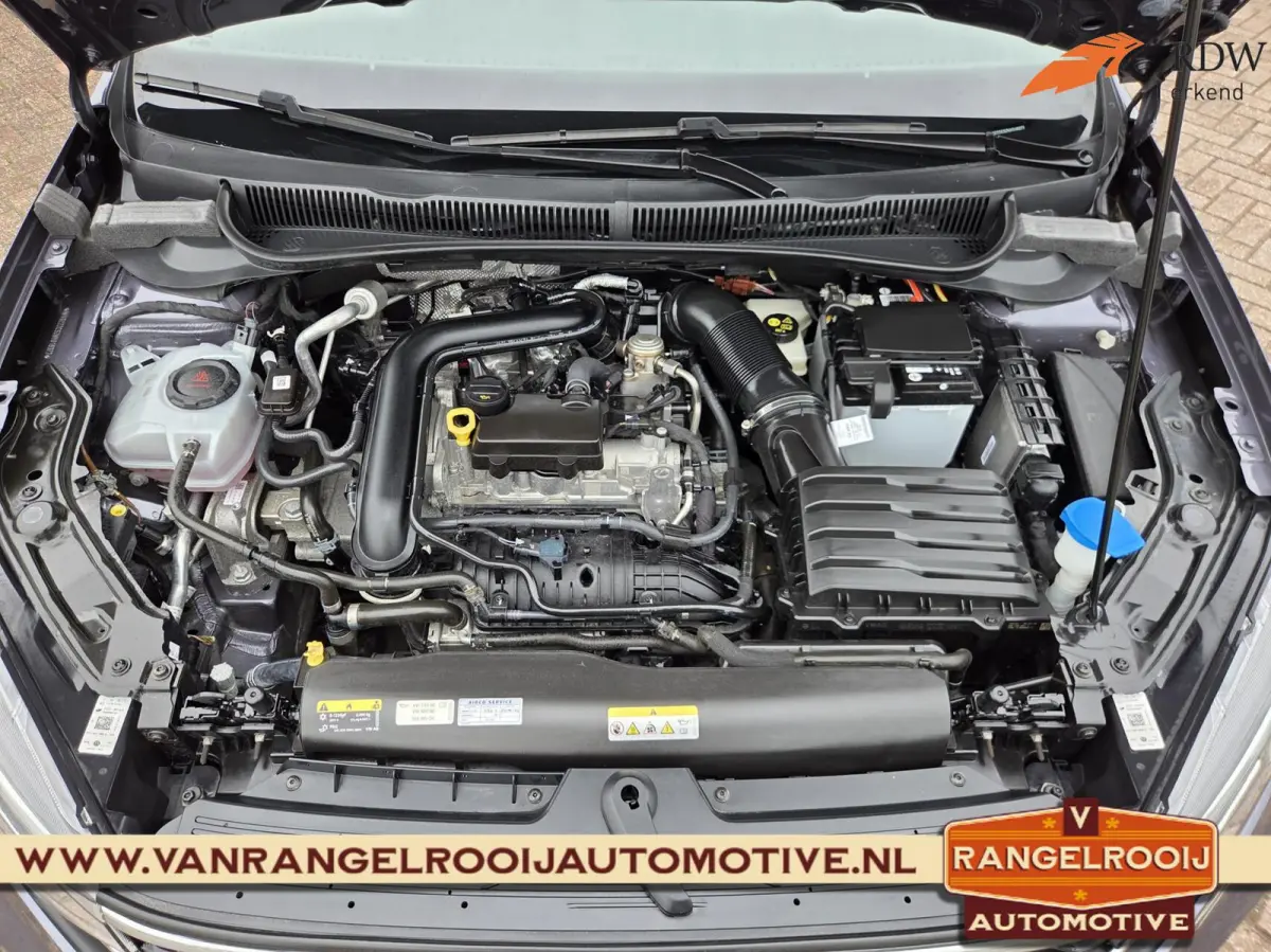 1.0 TSI Life, camera, ACC, airco, LED kopl., carplay