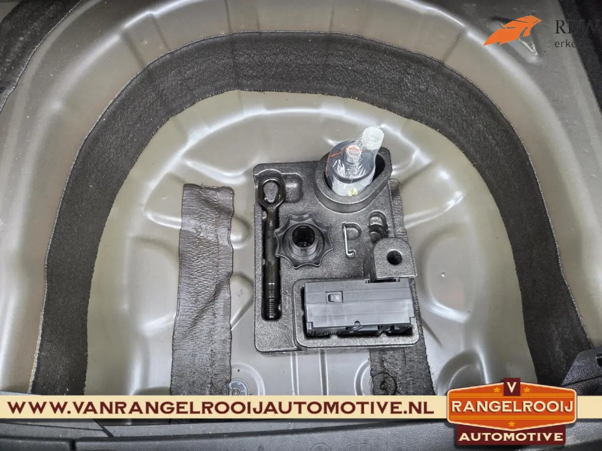 1.0 TSI Life, camera, ACC, airco, LED kopl., carplay