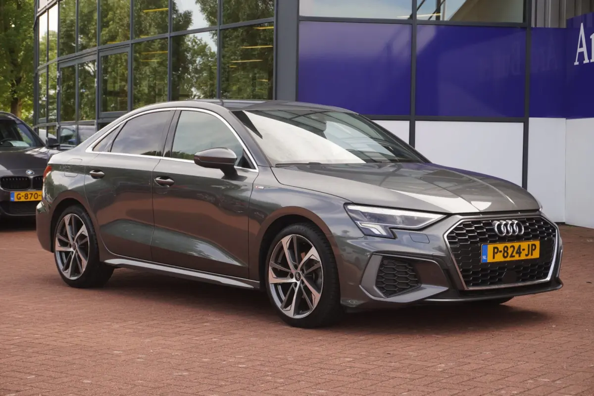 30 TFSI S edition / Volleder / 1EIG / Led / Virtual / 18"LMV / Privacy-Glass / stoel-verw. / = DEALER ONDH.!!