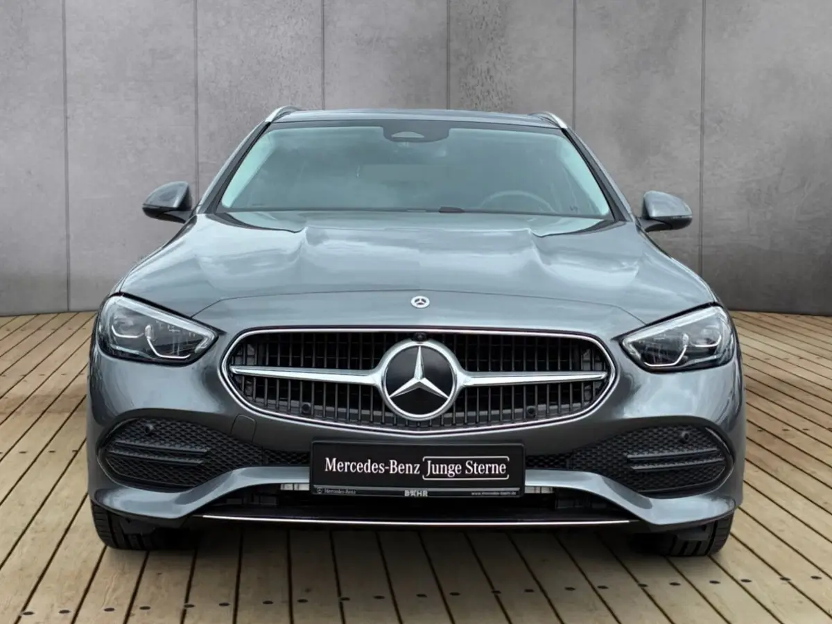300e T AVANTGARDE ** LED, PANO, DISTR, TREKH, MEM, BURMESTER, 17-inch LMV ** Ex MB-AG ** ** INFORMEER OOK NAAR ONZE AANTREKKELIJKE FINANCIAL-LEASE TARIEVEN **