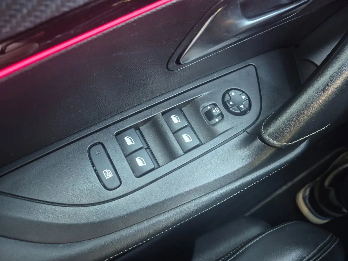 1.2 PureTech GT-Line Camera Navigatie