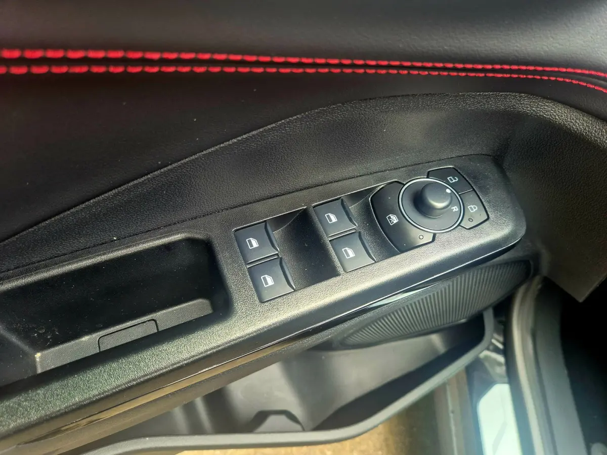 1.0 EcoBoost ST-Line automaat