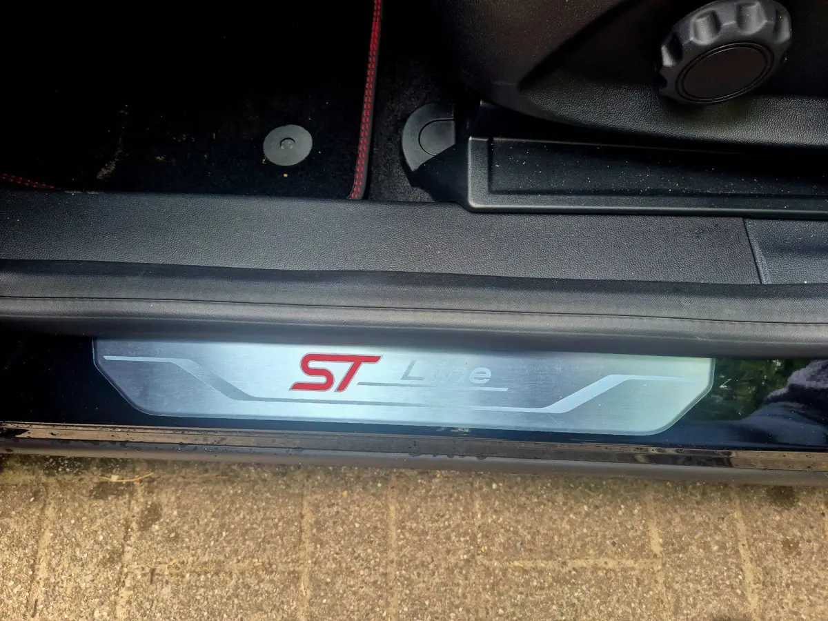 1.0 EcoBoost ST-Line automaat